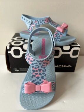 Ipanema Cheetah Bow Sandals Jelly T-Strap Size 6 (see description)